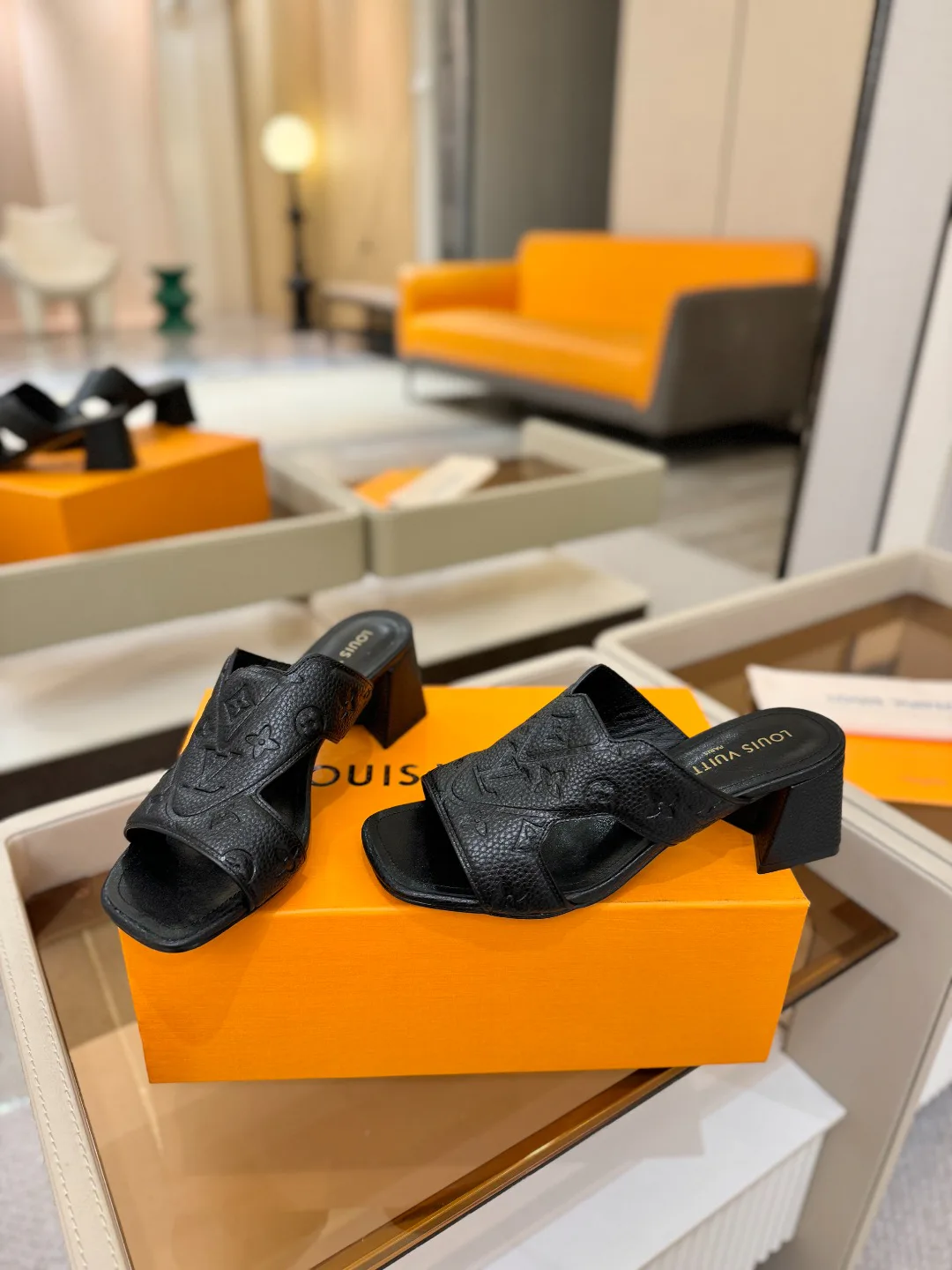 Босоножки Женские Louis Vuitton 9623549