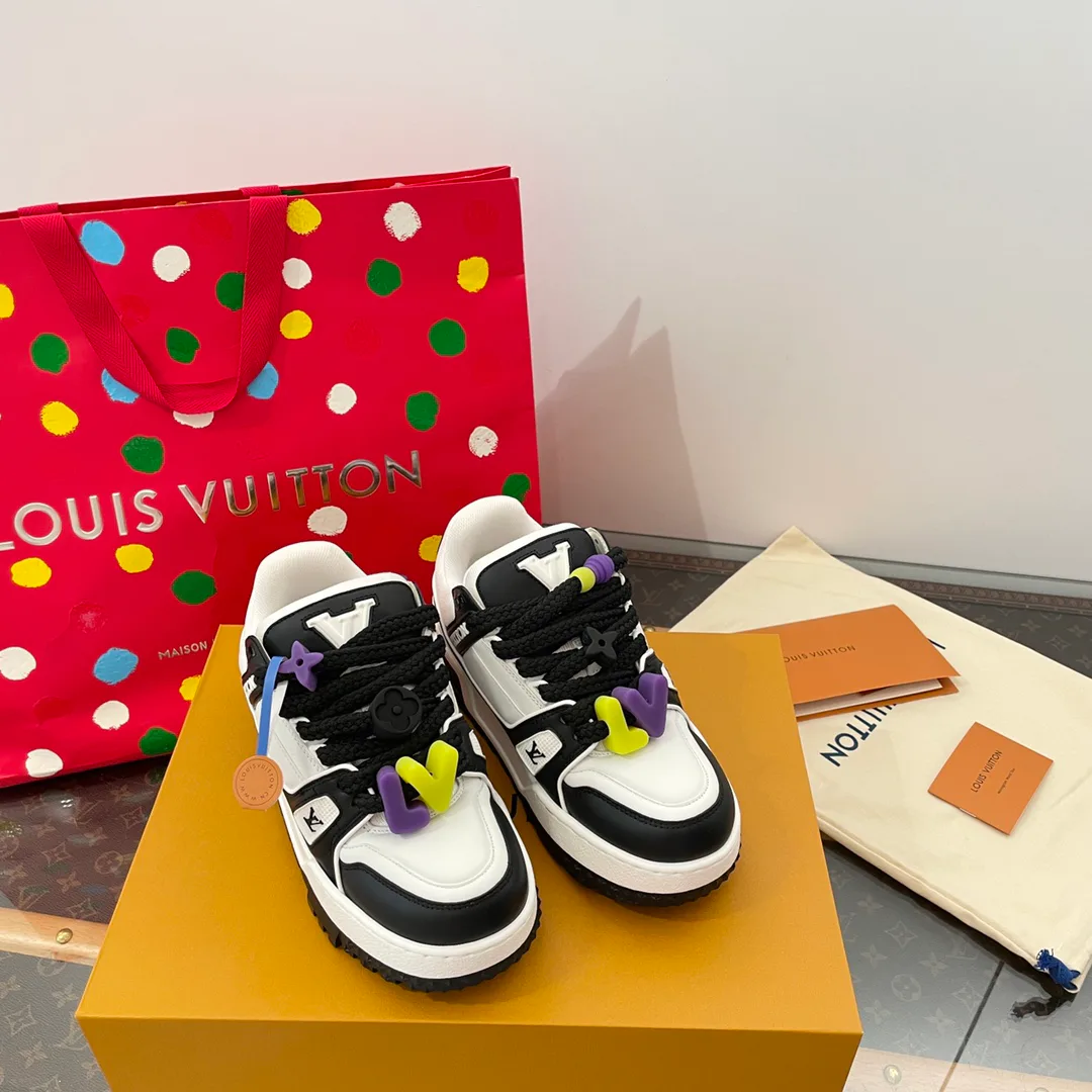 Кроссовки Женские Louis Vuitton 3438783