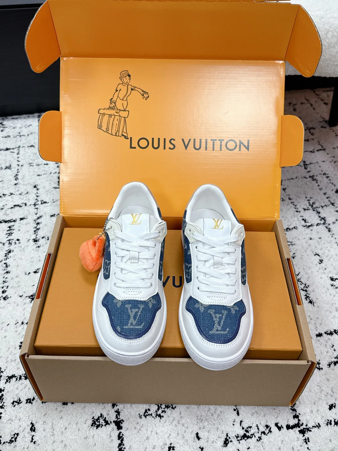 Кроссовки Женские Louis Vuitton 2471175