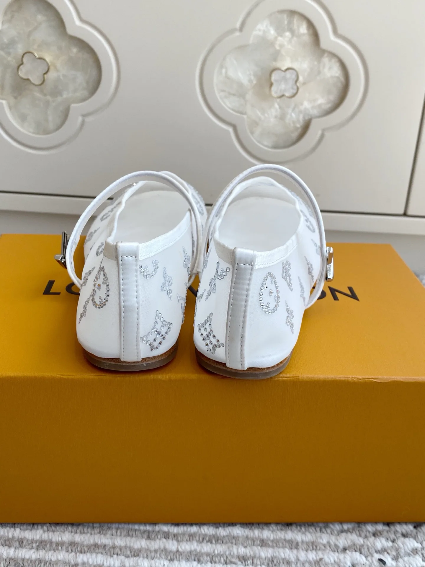 Балетки Женские Louis Vuitton 18135116