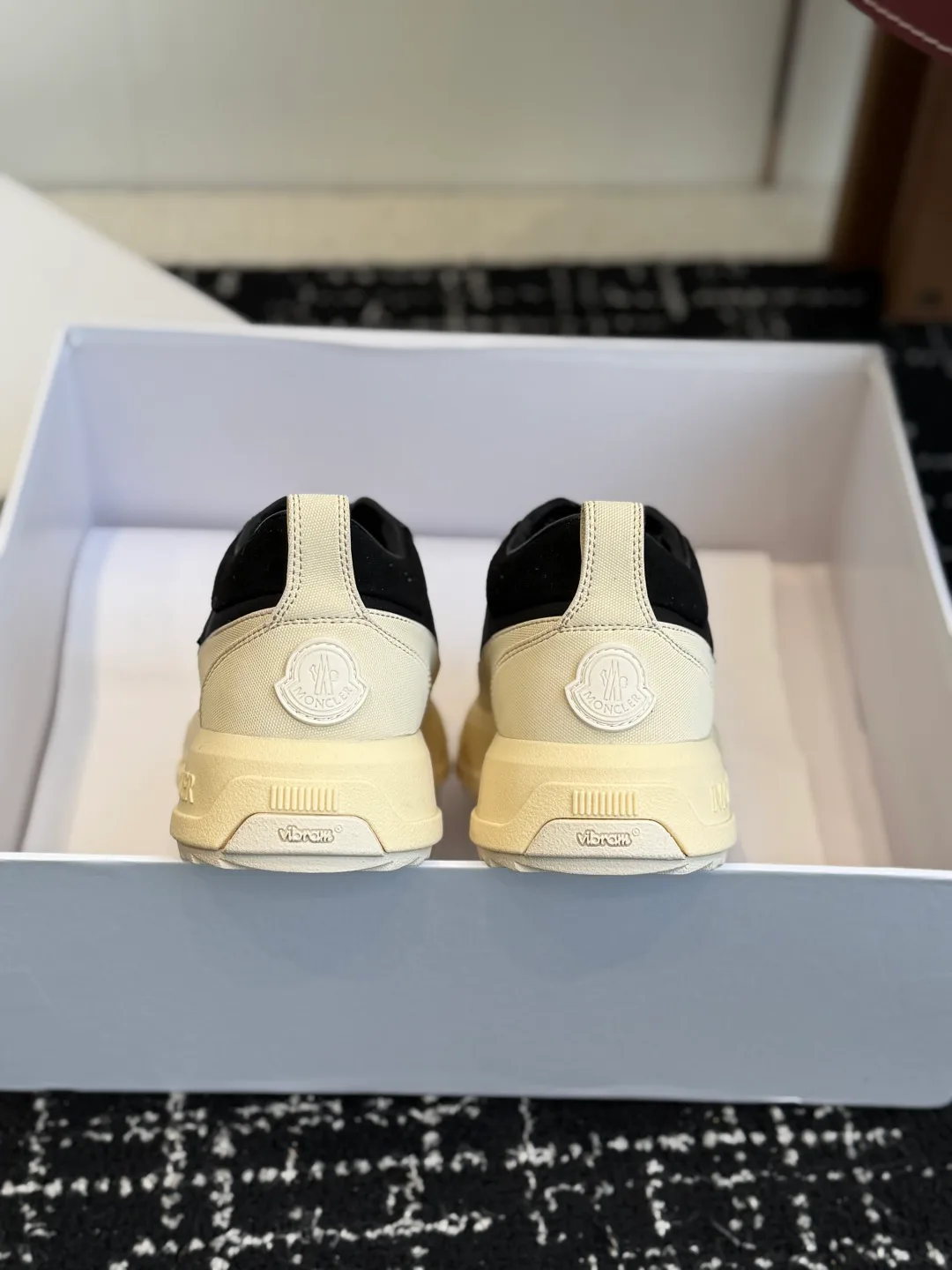 Кроссовки Женские Moncler 1294107