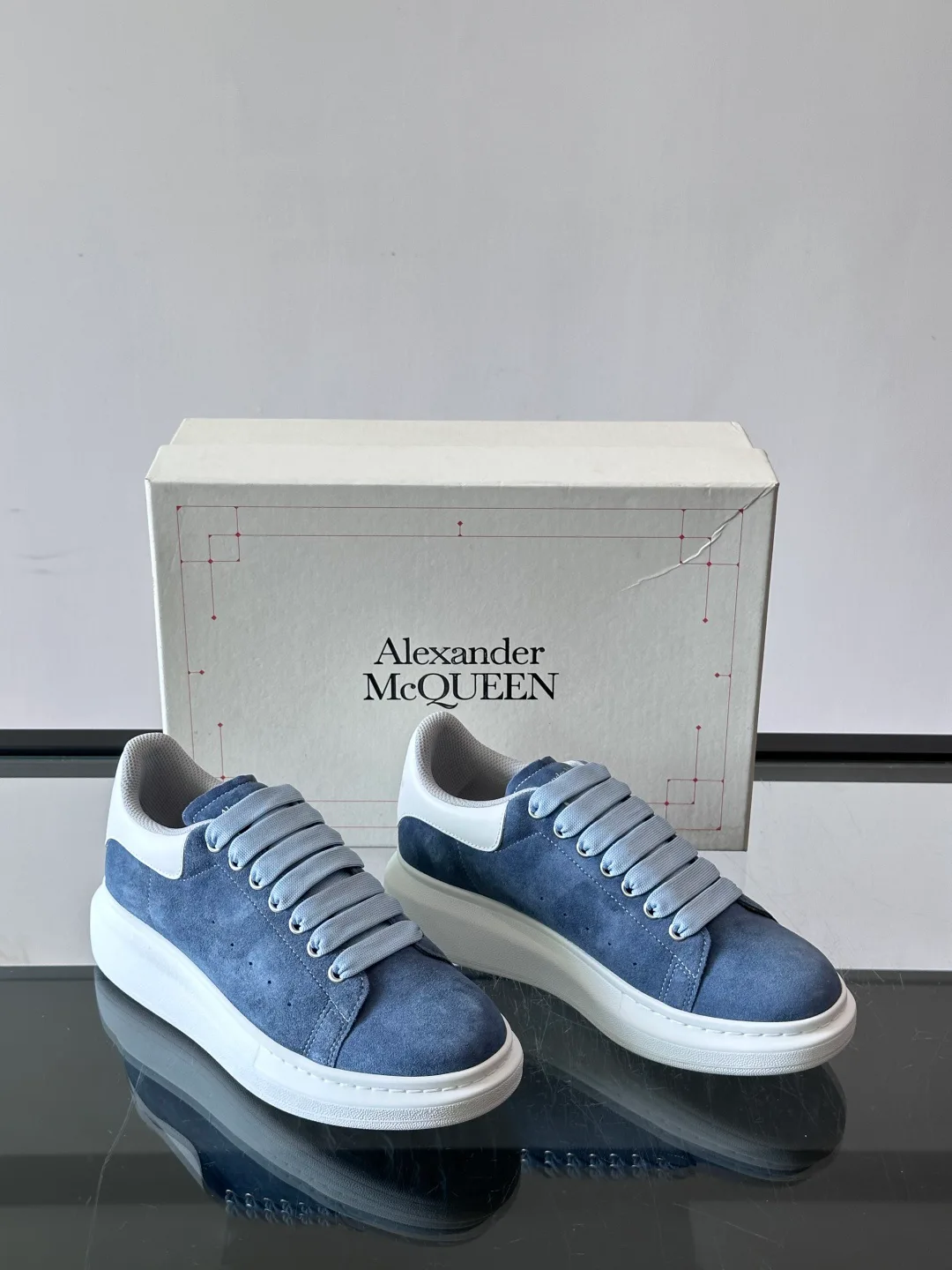 Кроссовки Женские Alexander Mcqueen 17447548