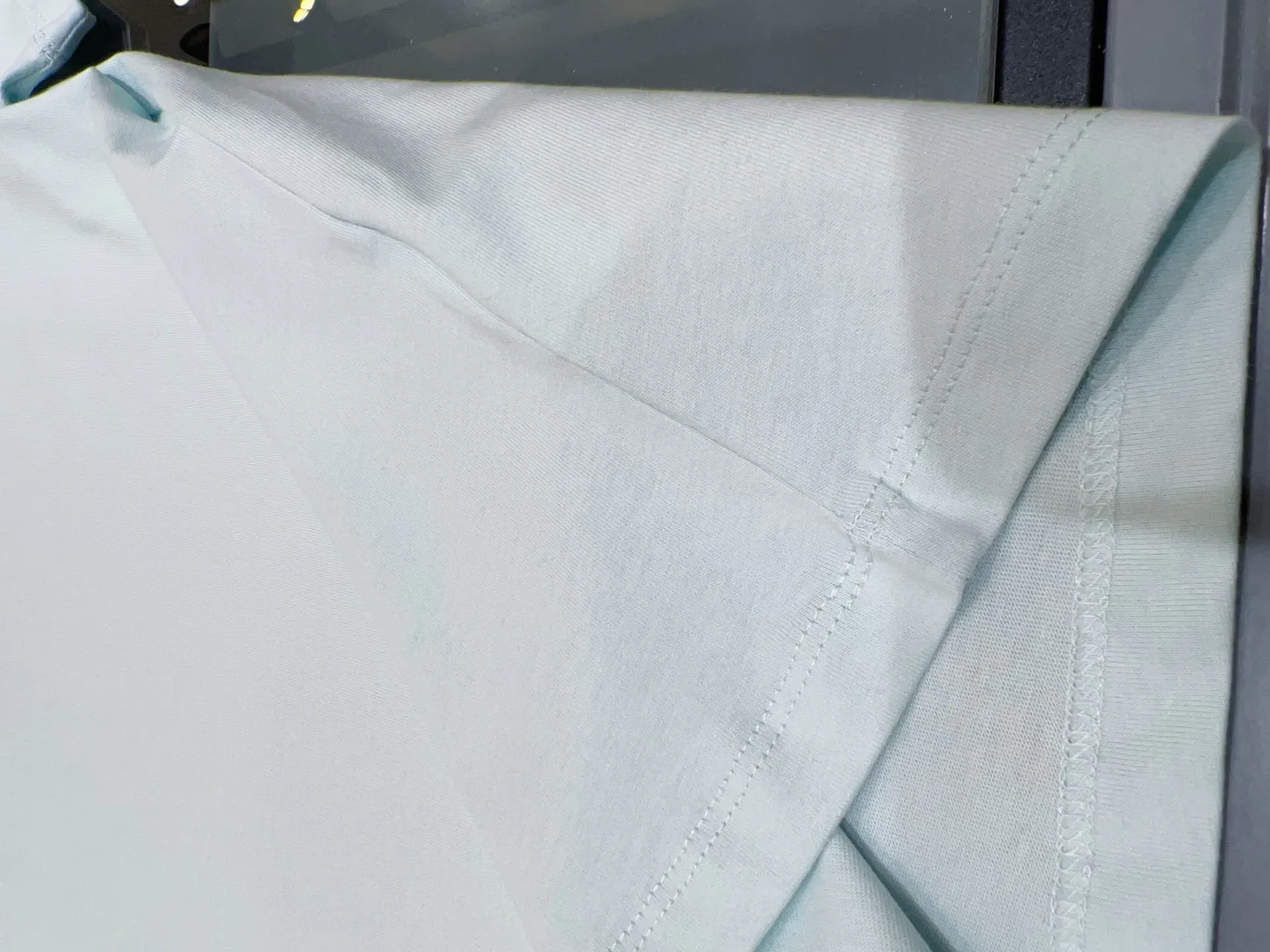 Футболки Женские Ami Paris 1696610