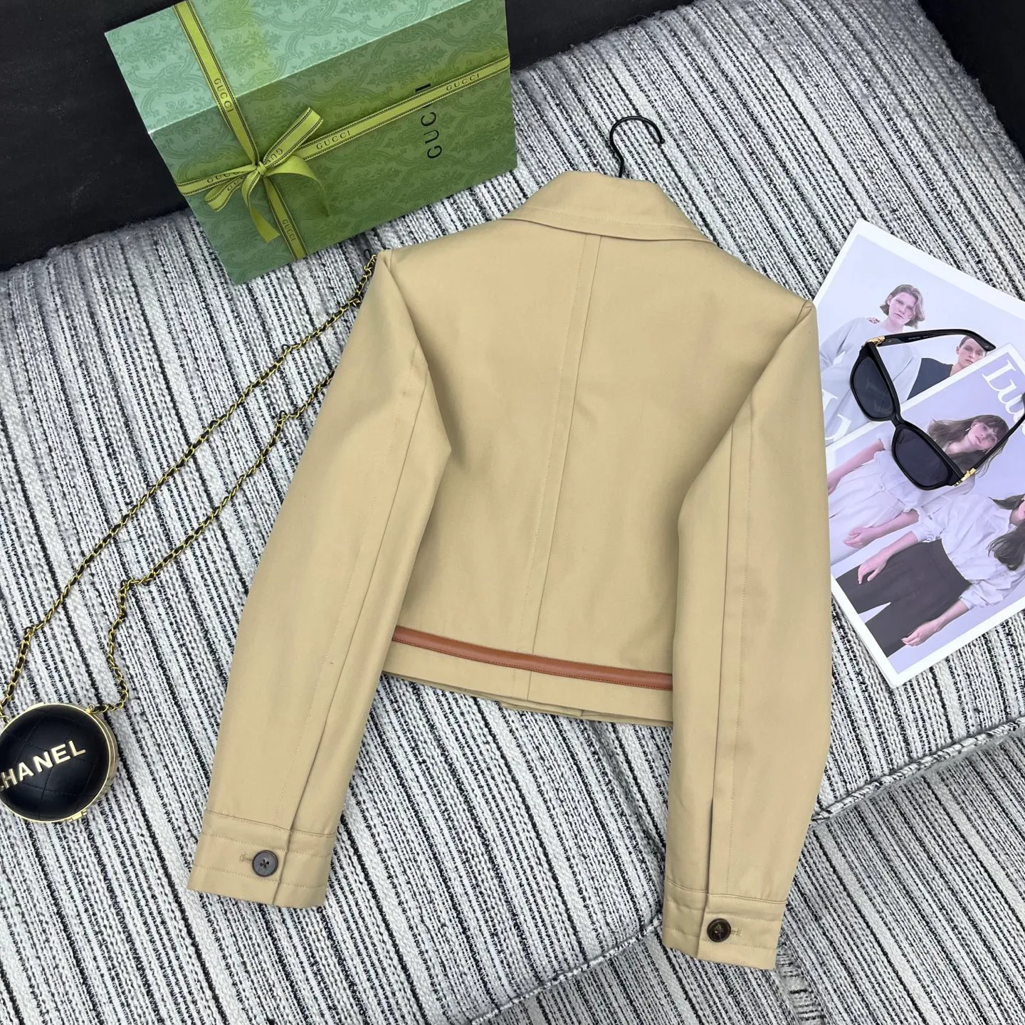 Куртки И Пуховики Женские Gucci 21641