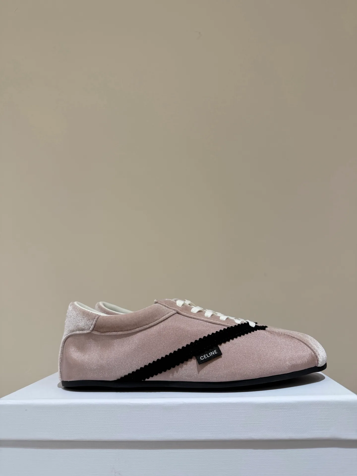 Кроссовки Женские Celine 13249749