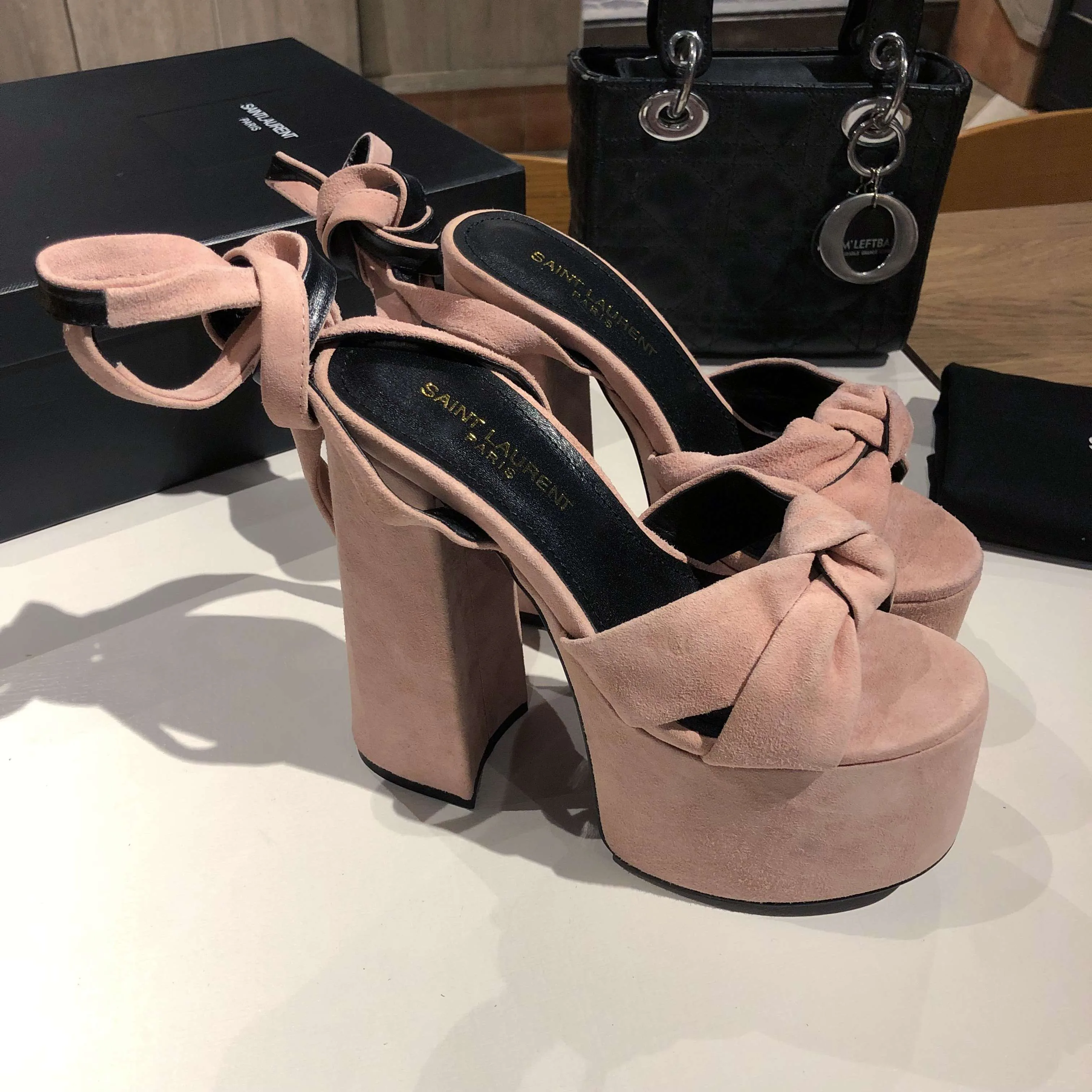 Босоножки Женские Saint Laurent 11220446