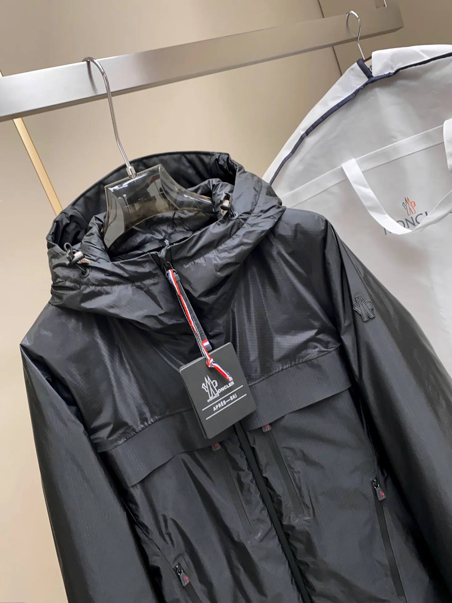 Куртки И Пуховики Мужские Moncler 786867