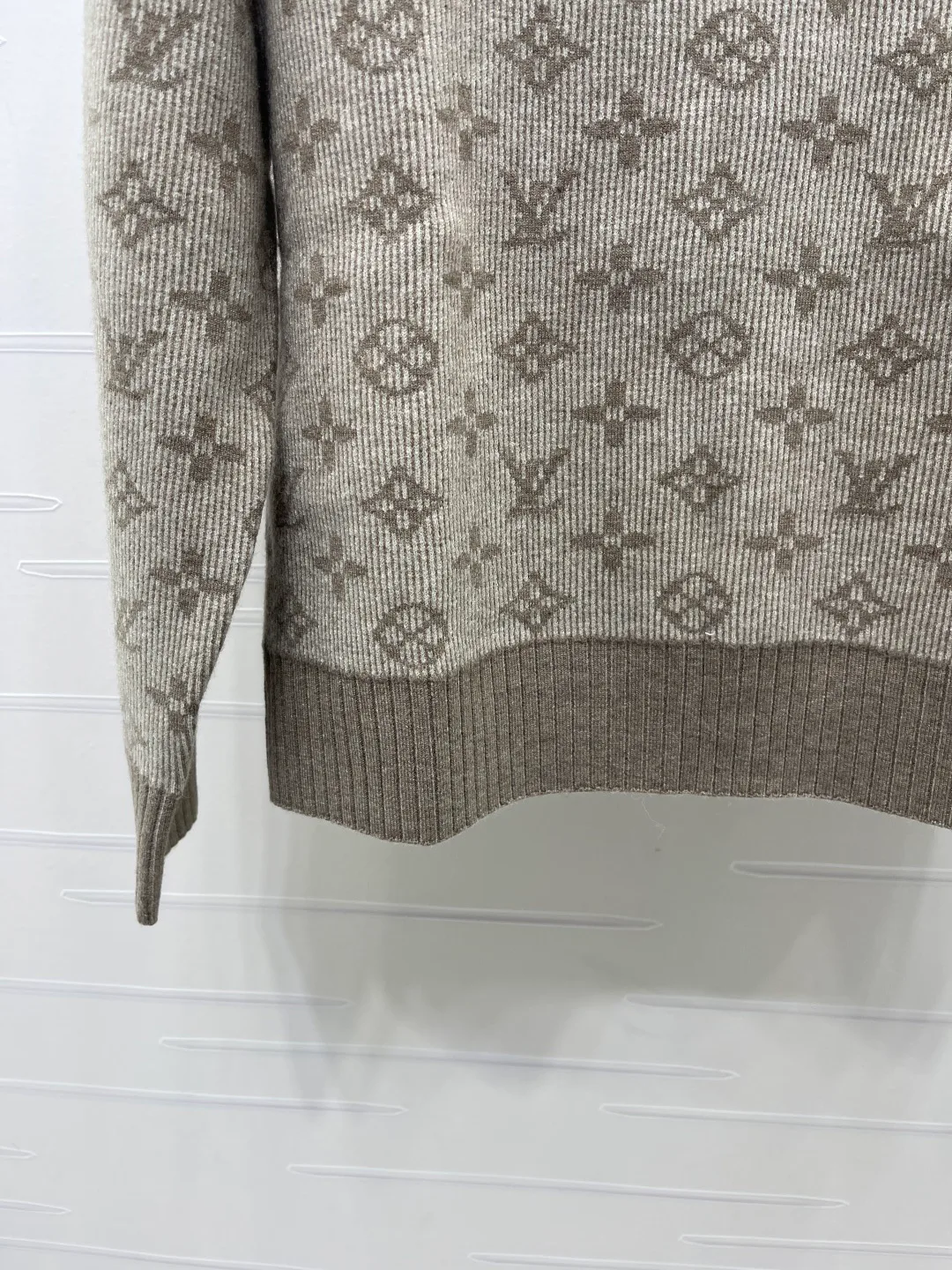 Джемперы И Свитеры Женские Louis Vuitton 18437167