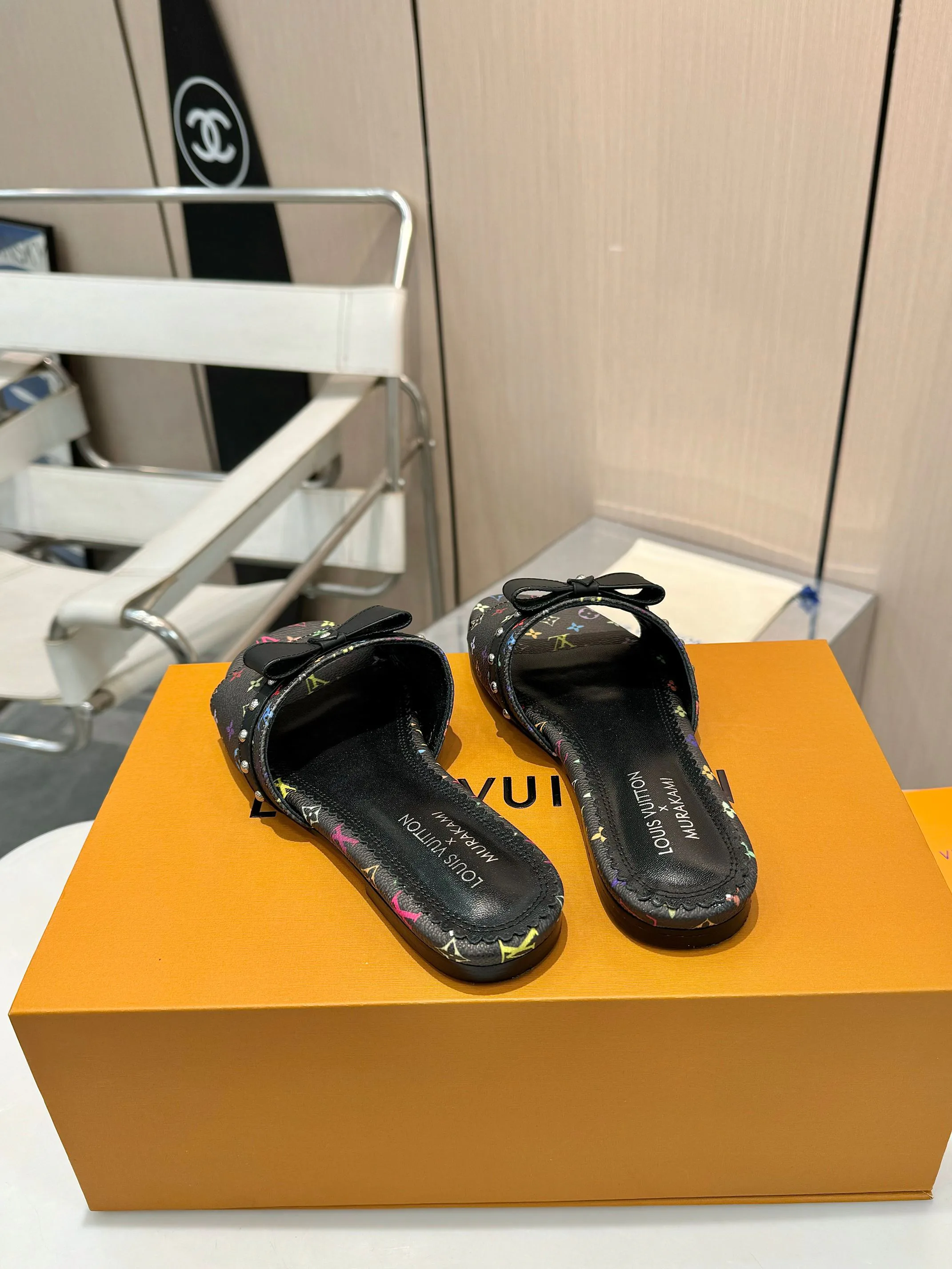 Шлепанцы Женские Louis Vuitton 19204