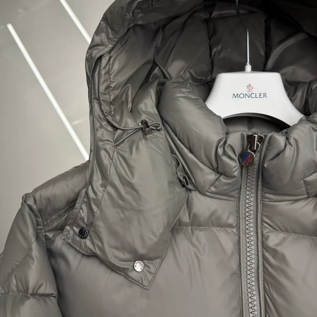 Куртки И Пуховики Мужские Moncler 17391871