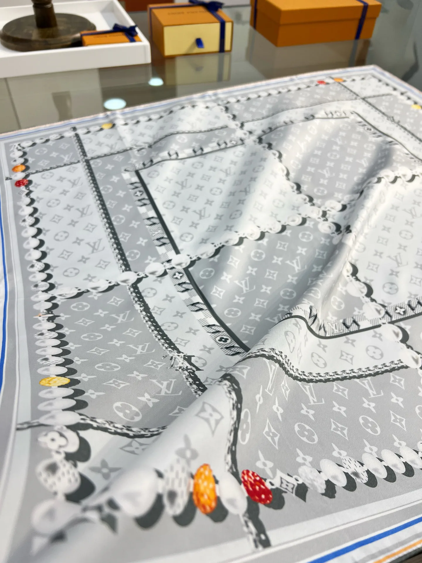 Платки Louis Vuitton 11613495