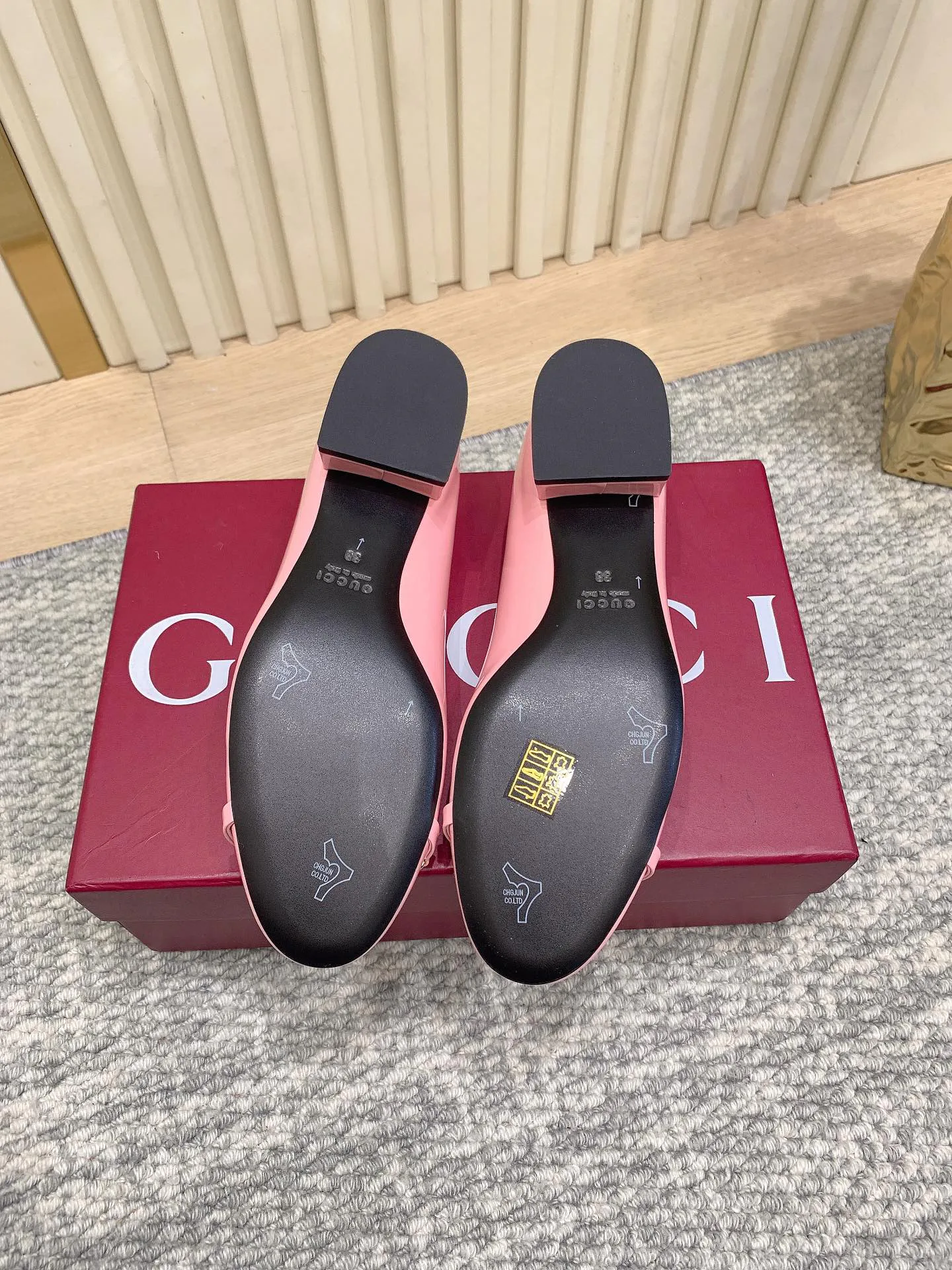 Балетки Женские Gucci 689921