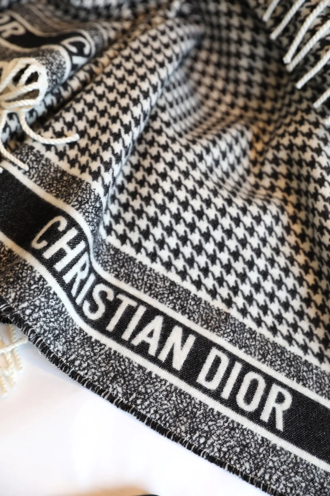Шарфы Christian Dior 5396887