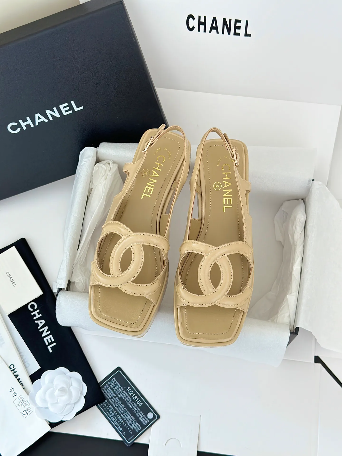 Босоножки Женские Chanel 18143039