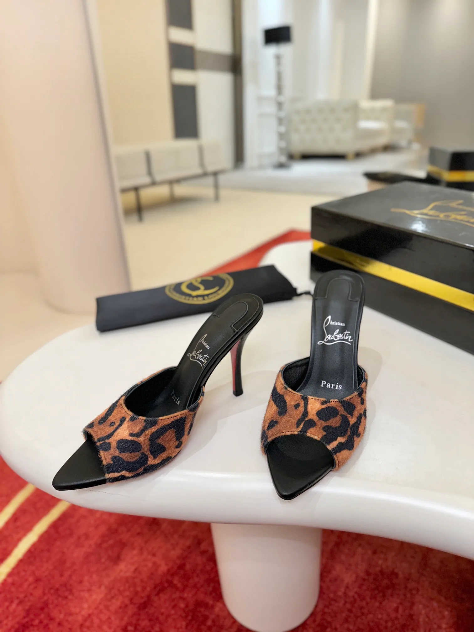 Туфли Женские Christian Louboutin 1284478