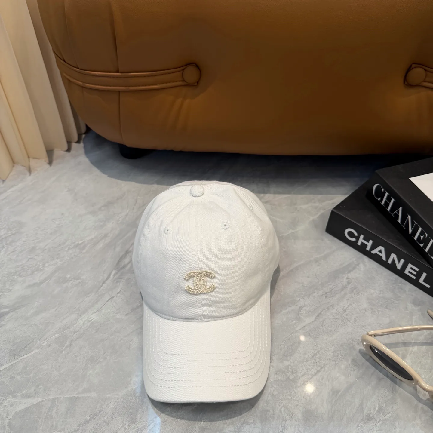 Головные Уборы Chanel 17467584