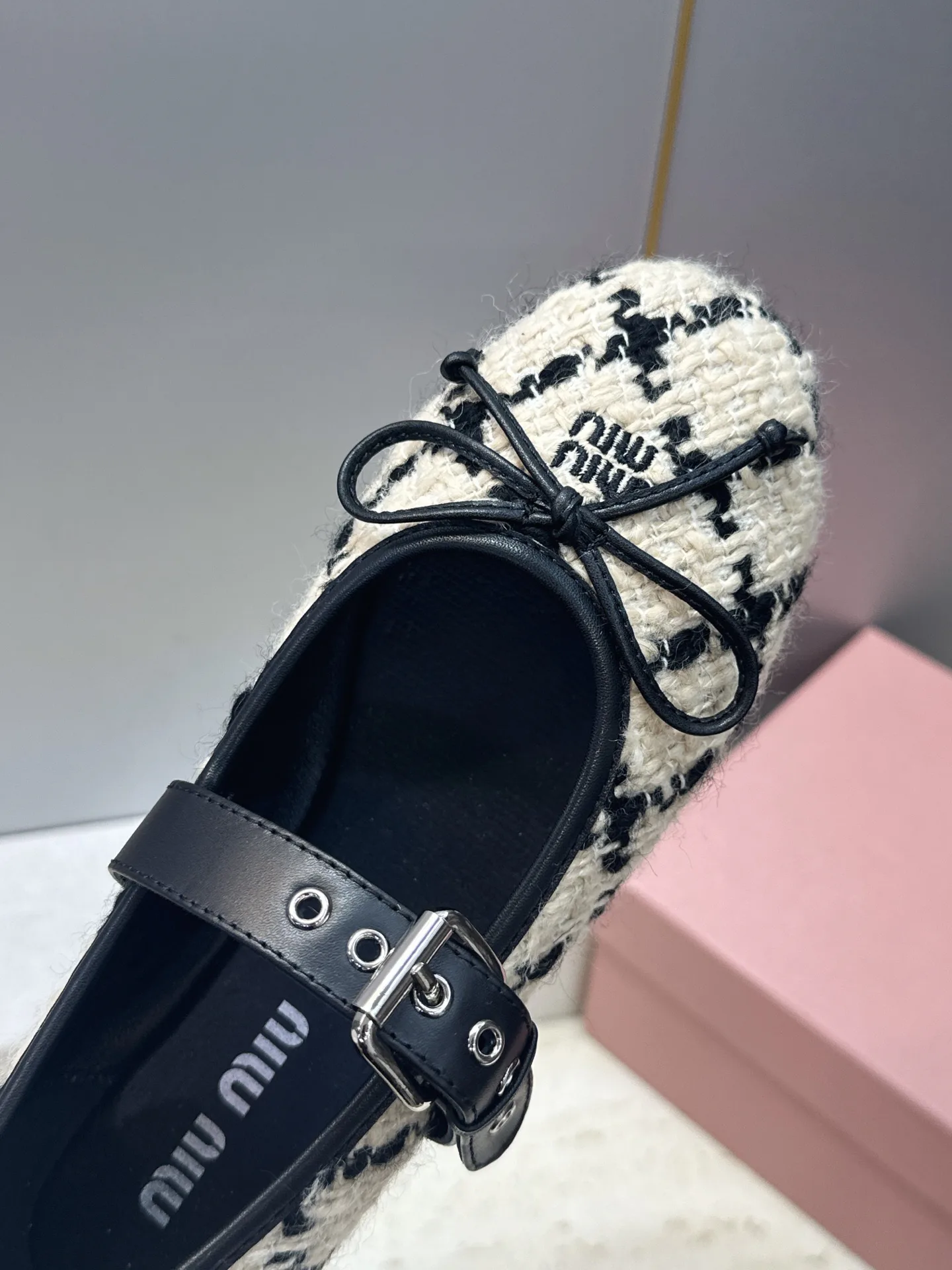 Балетки Женские Miu Miu 19250076