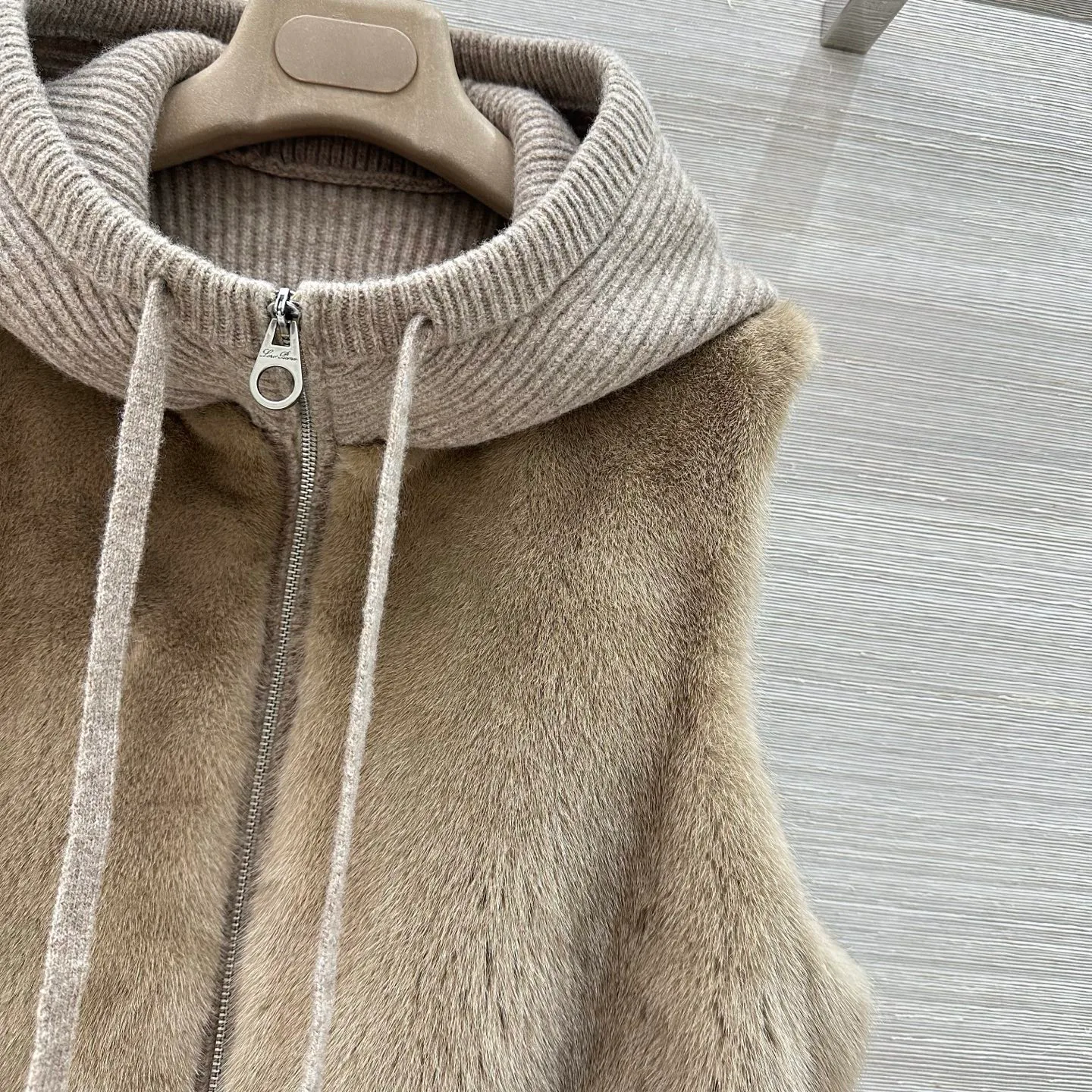 Жилеты Женские Loro Piana 18632964