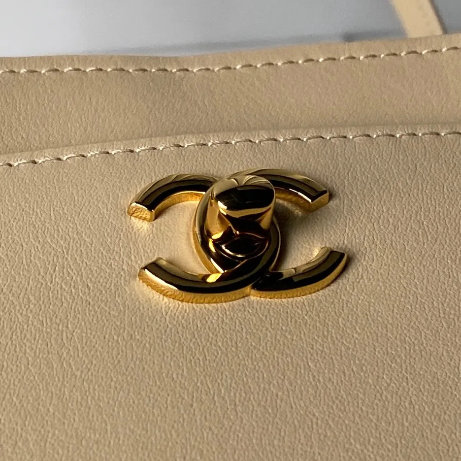 Классические Сумки Женские Chanel 18207820