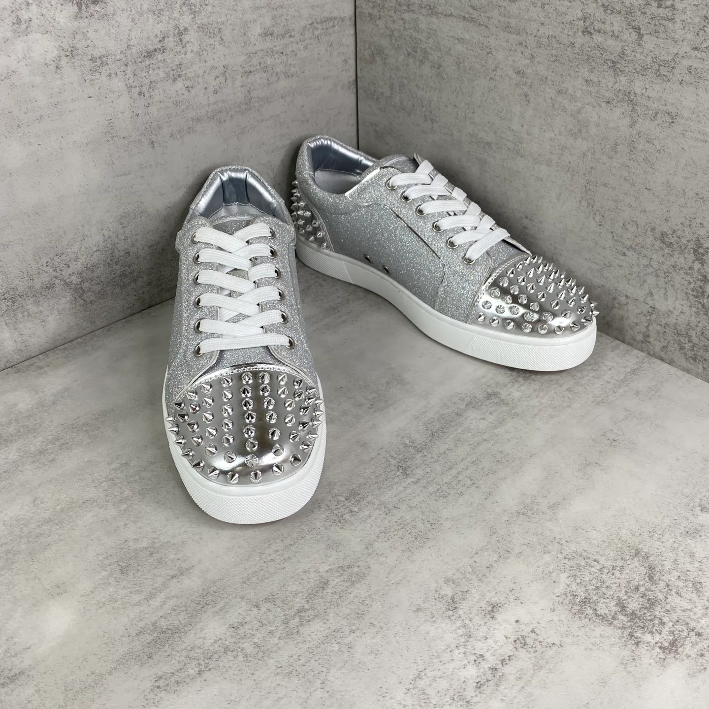 Кроссовки Мужские Christian Louboutin 12809805