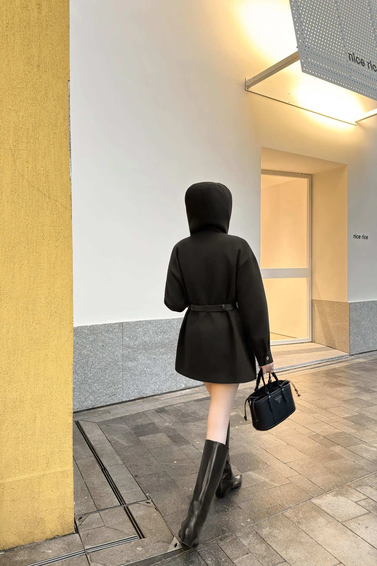 Куртки И Пуховики Женские Prada 550460