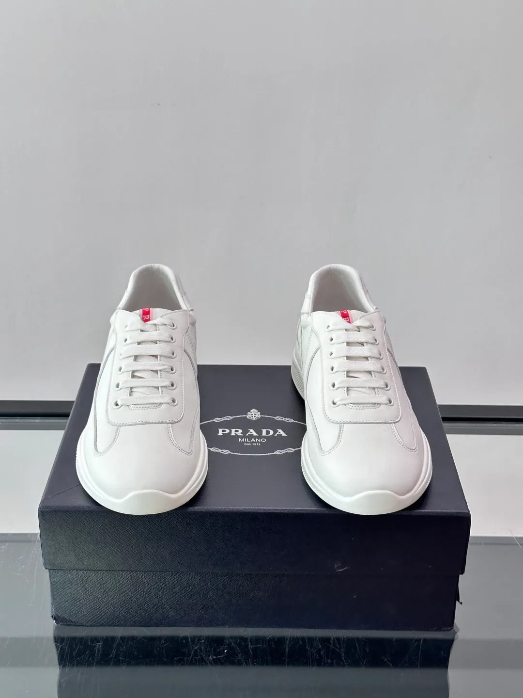 Кроссовки Женские Prada 18119253