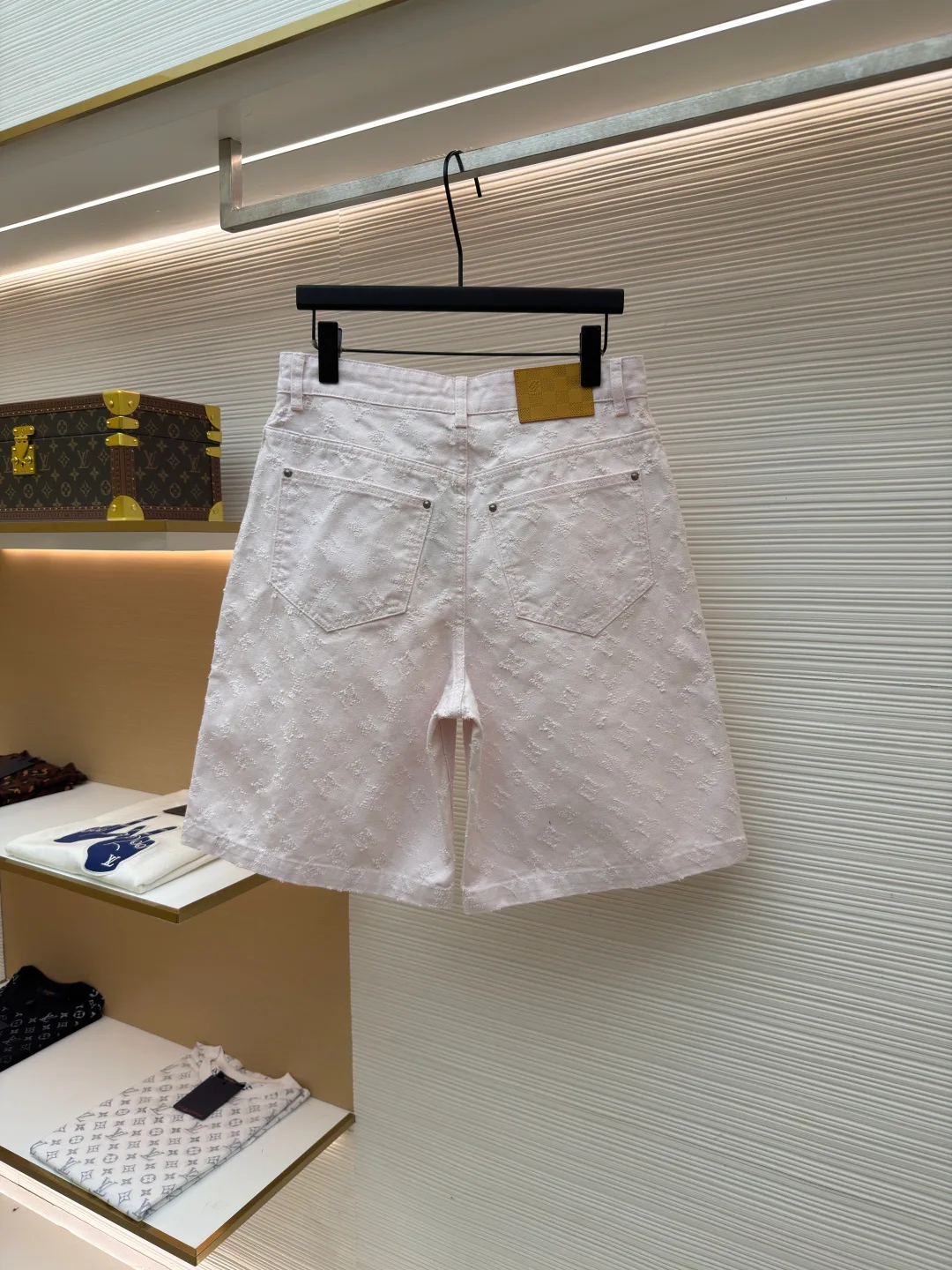 Шорты Мужские Louis Vuitton 18359972
