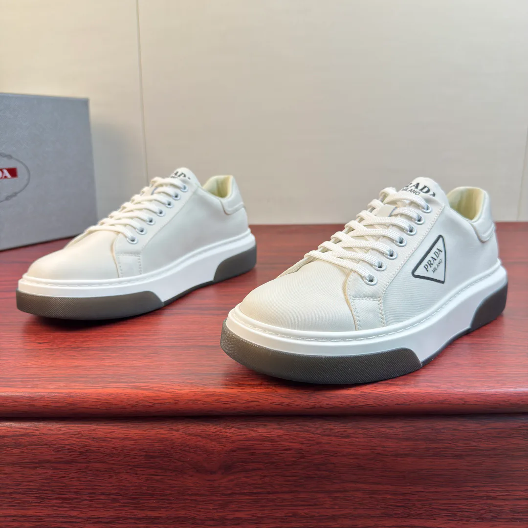 Кроссовки Мужские Prada 16935015