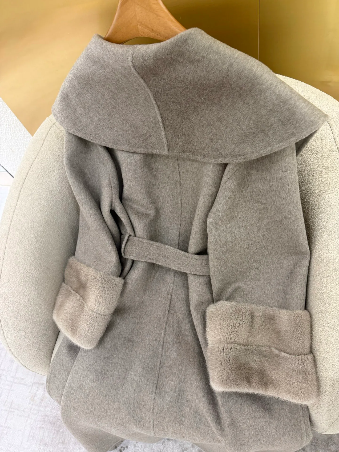 Пальто Женские Loro Piana 19467057