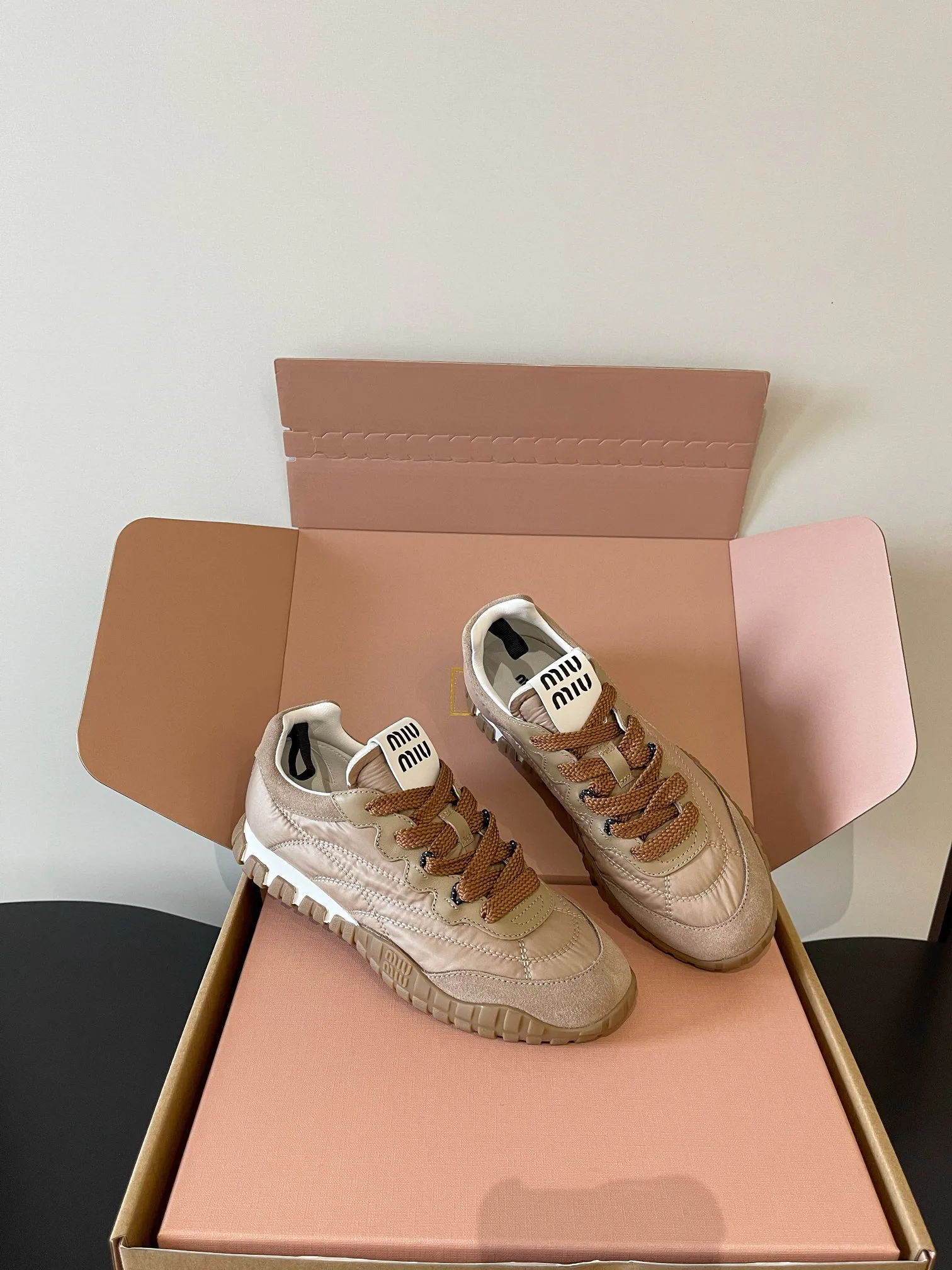 Кроссовки Женские Miu Miu 1462704