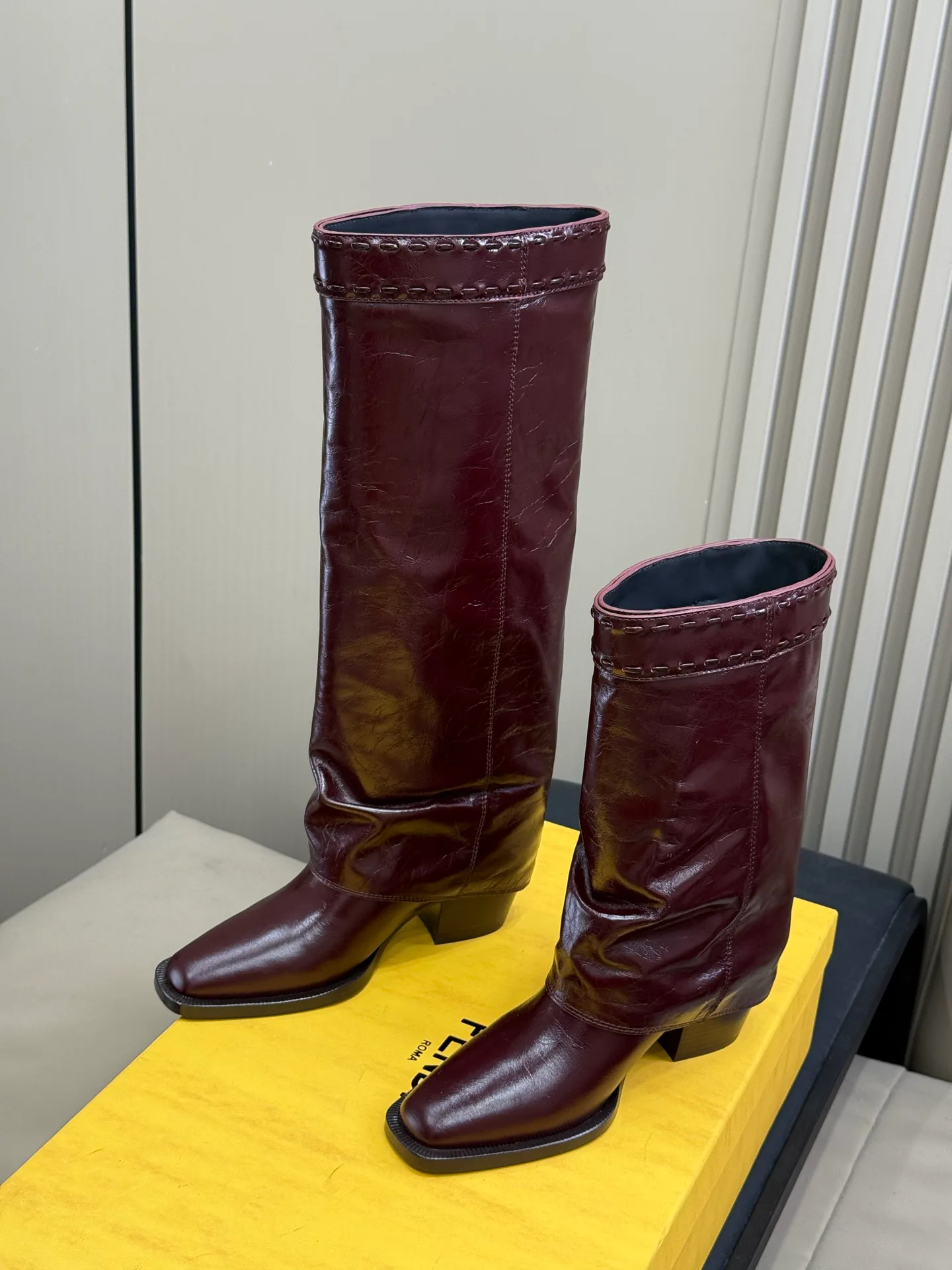 Сапоги Женские Fendi 18370131