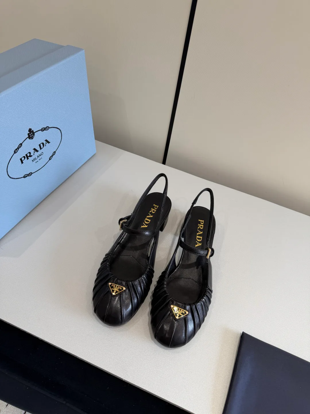 Туфли Женские Prada 11557792