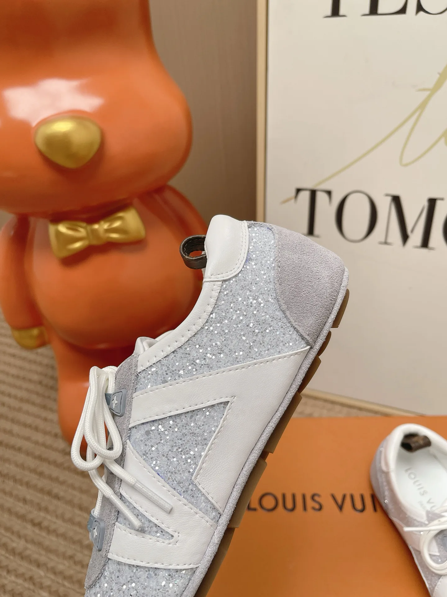 Кроссовки Женские Louis Vuitton 17571638
