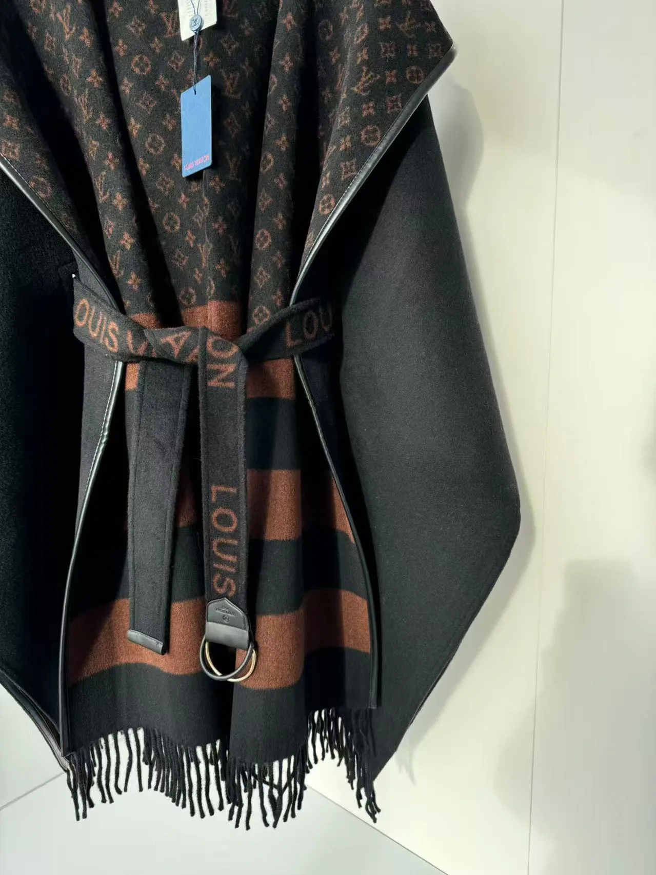 Пальто Женские Louis Vuitton 18527296