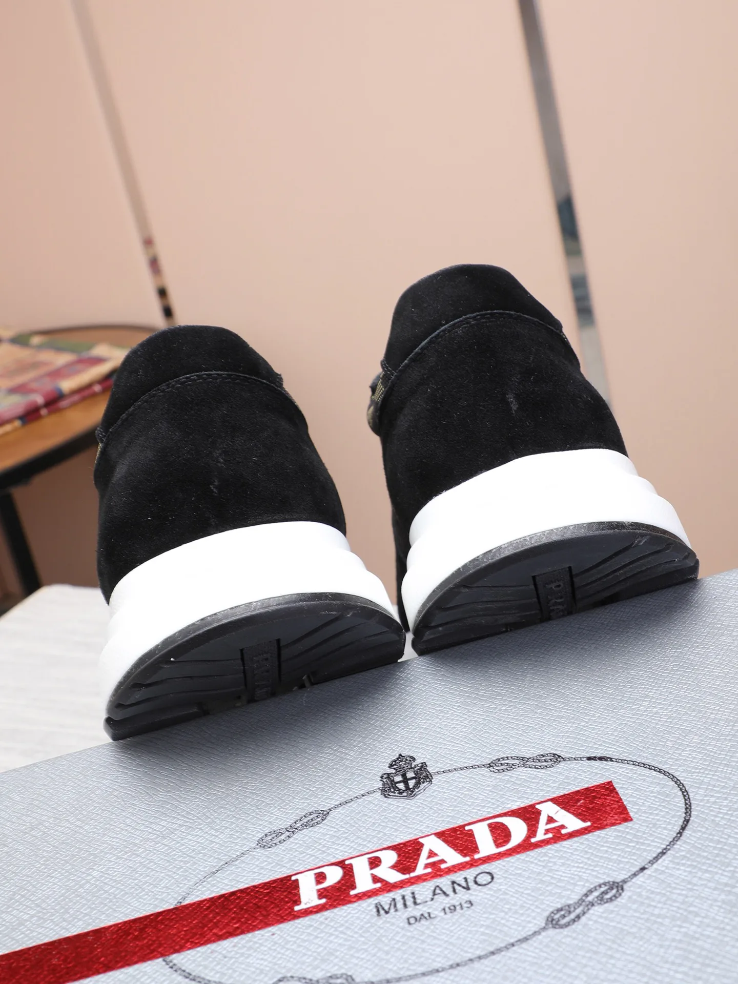 Кроссовки Мужские Prada 10844554