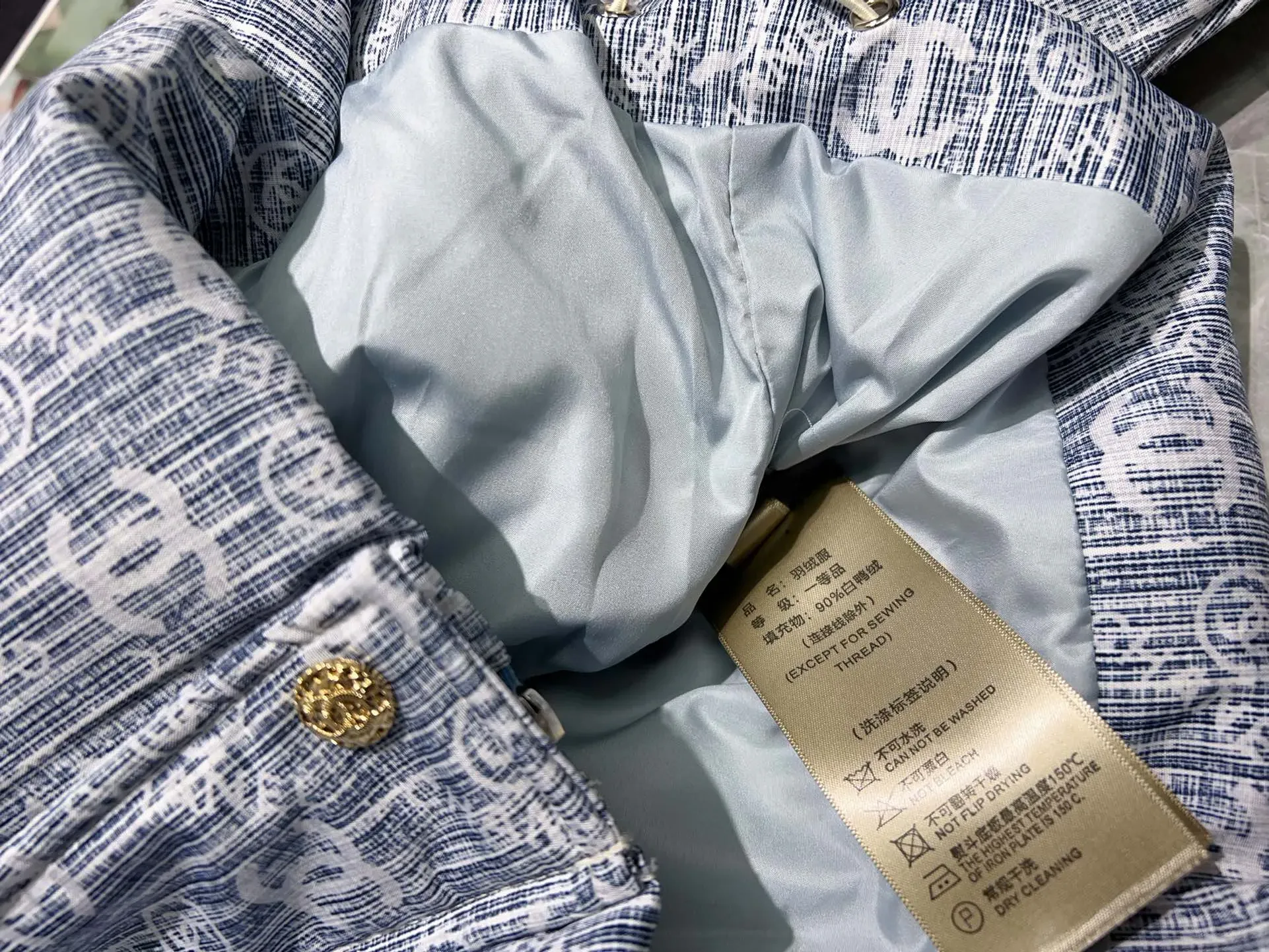 Куртки И Пуховики Женские Chanel 1137767