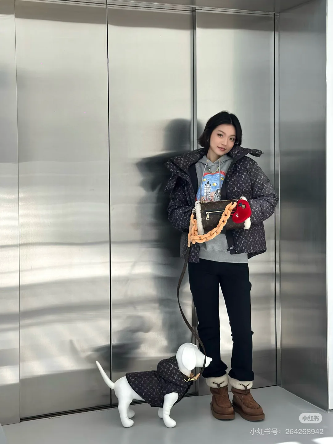 Куртки И Пуховики Женские Louis Vuitton 300336