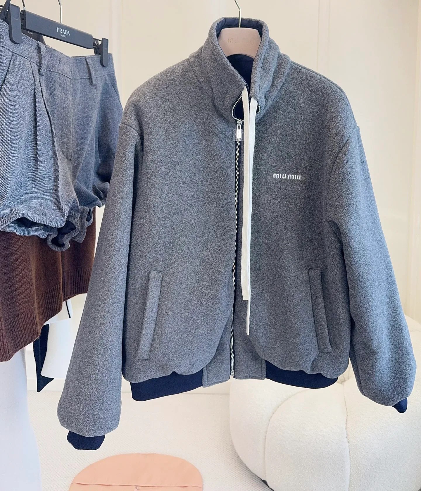 Куртки И Пуховики Женские Miu Miu 1523661