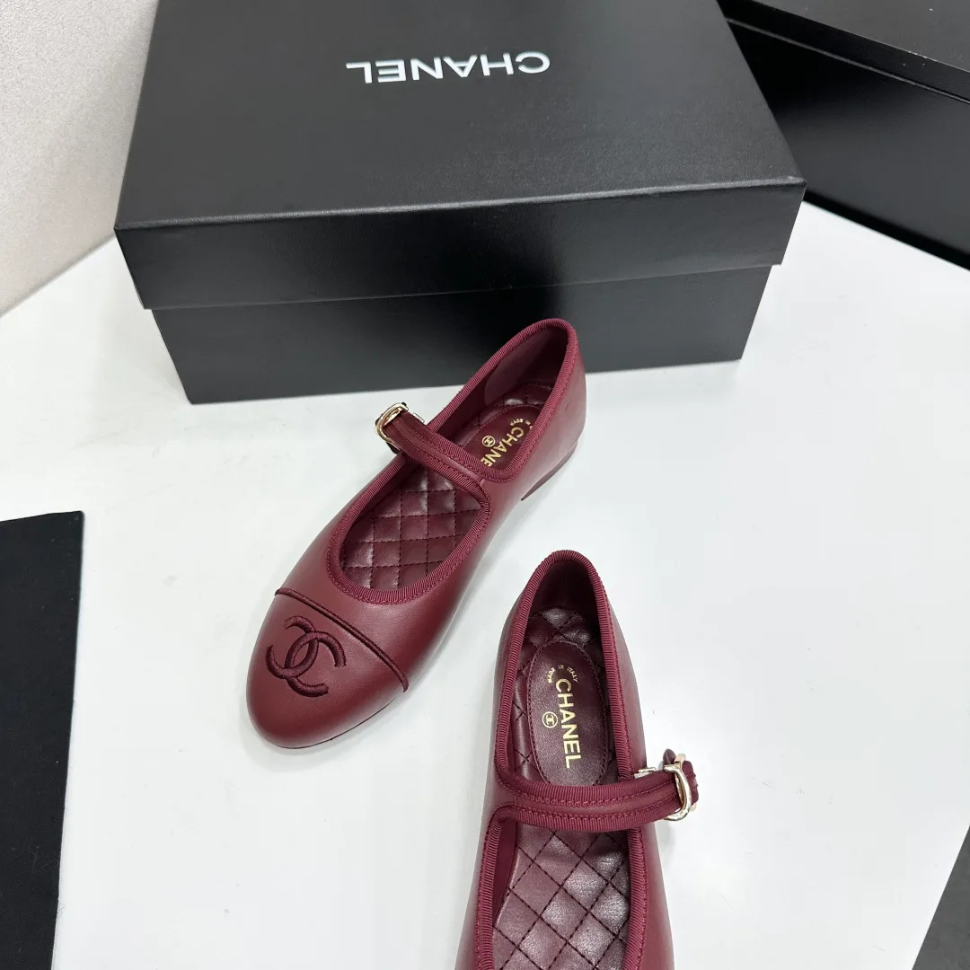 Туфли Женские Chanel 18083714