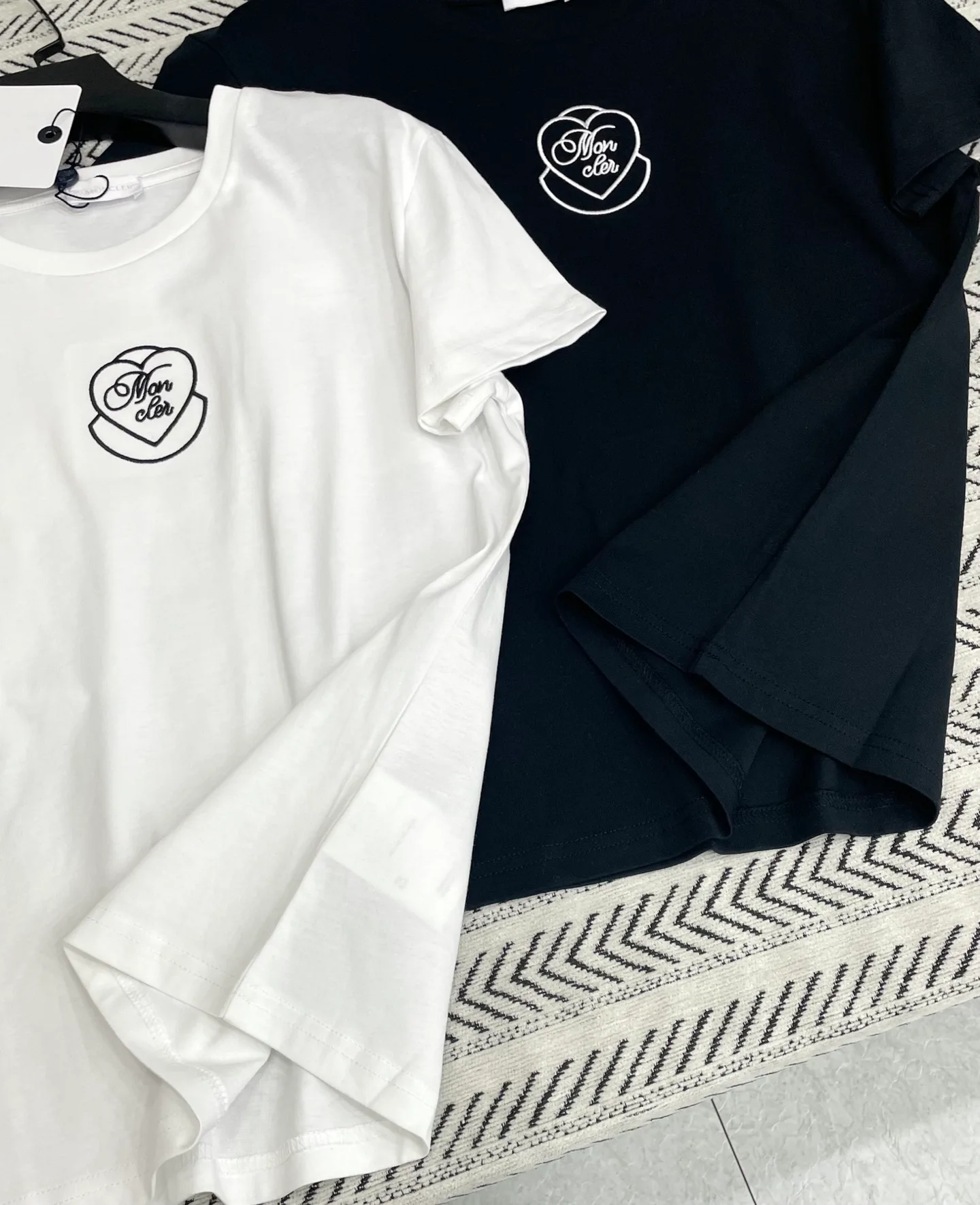 Футболки Женские Moncler 12409493