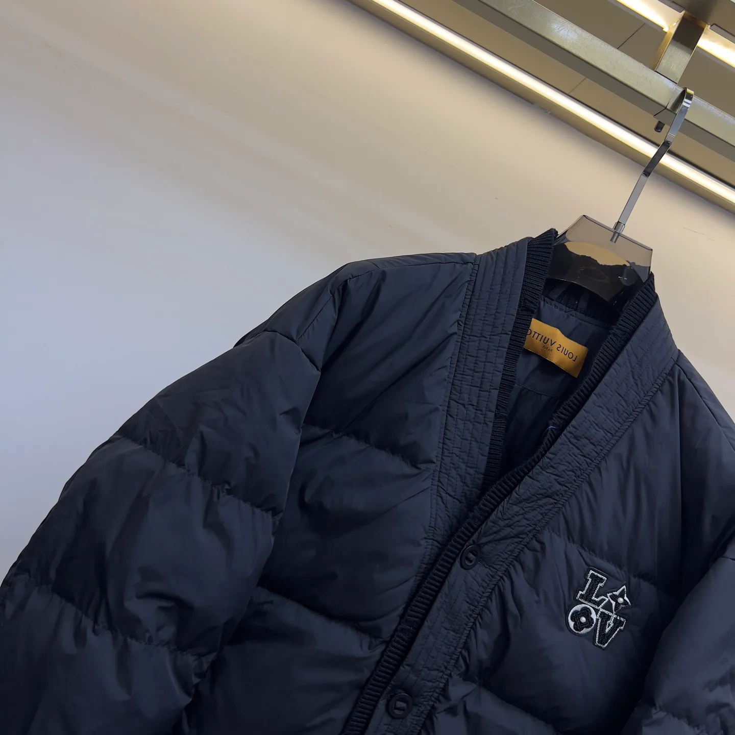 Куртки И Пуховики Женские Louis Vuitton 844069