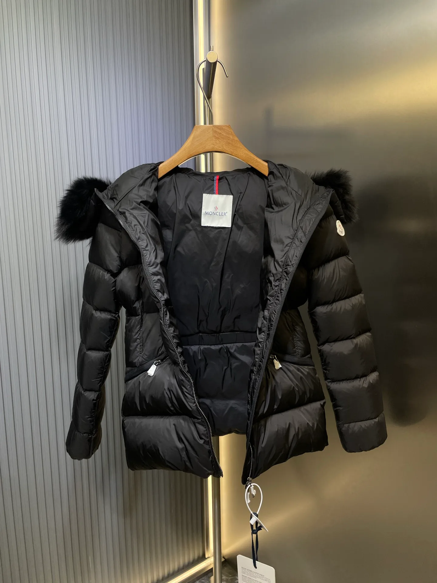 Куртки И Пуховики Женские Moncler 1041721