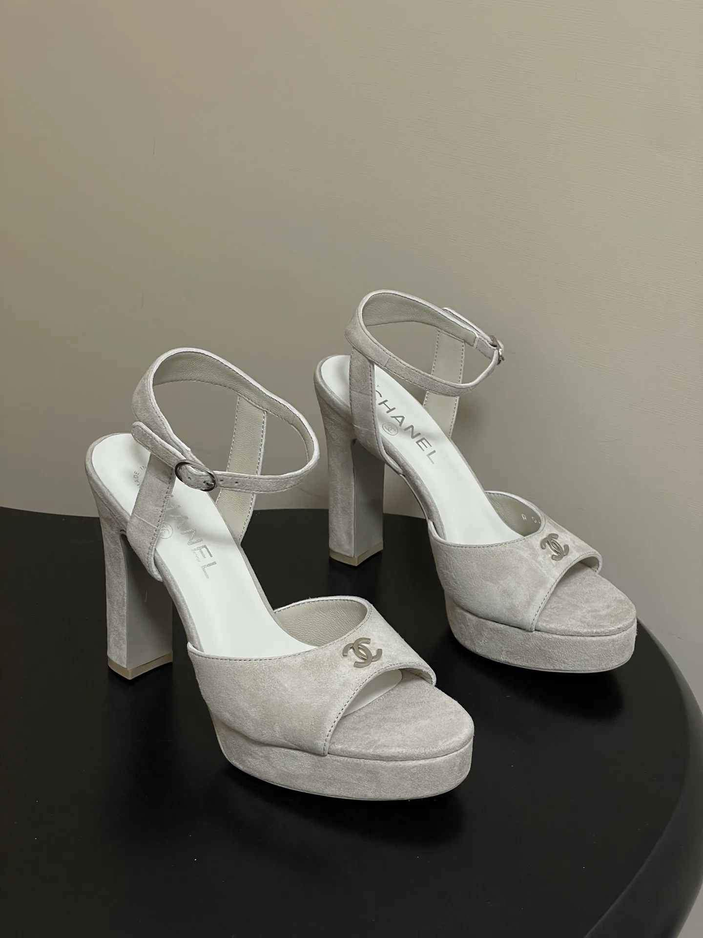 Босоножки Женские Chanel 13343872