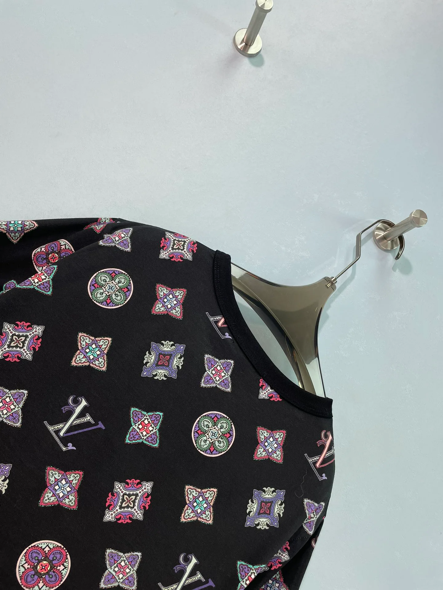 Футболки Женские Louis Vuitton 17933257