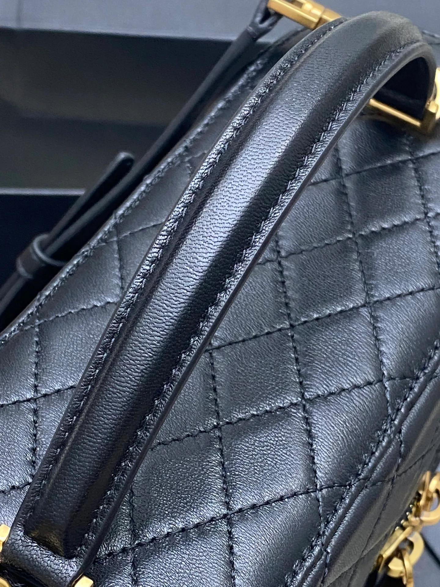 Классические Сумки Женские Saint Laurent 10000424