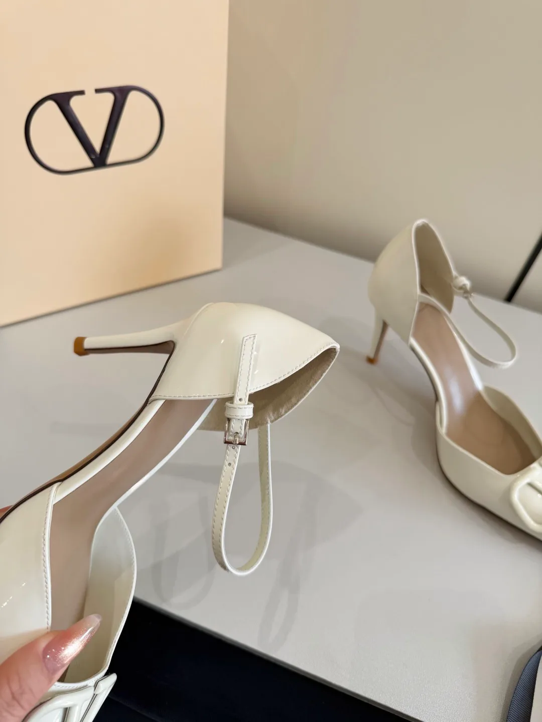 Босоножки Женские Valentino 10847284