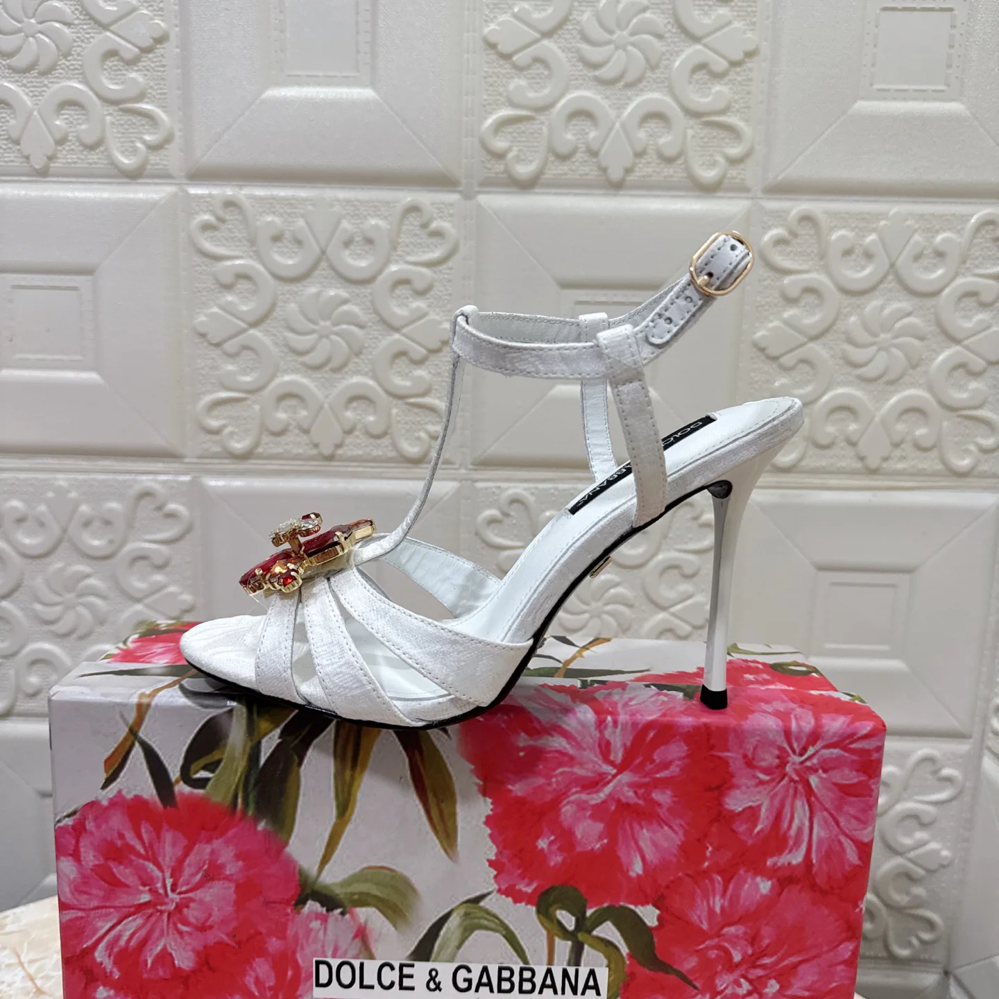 Босоножки Женские Dolce & Gabbana 17349792