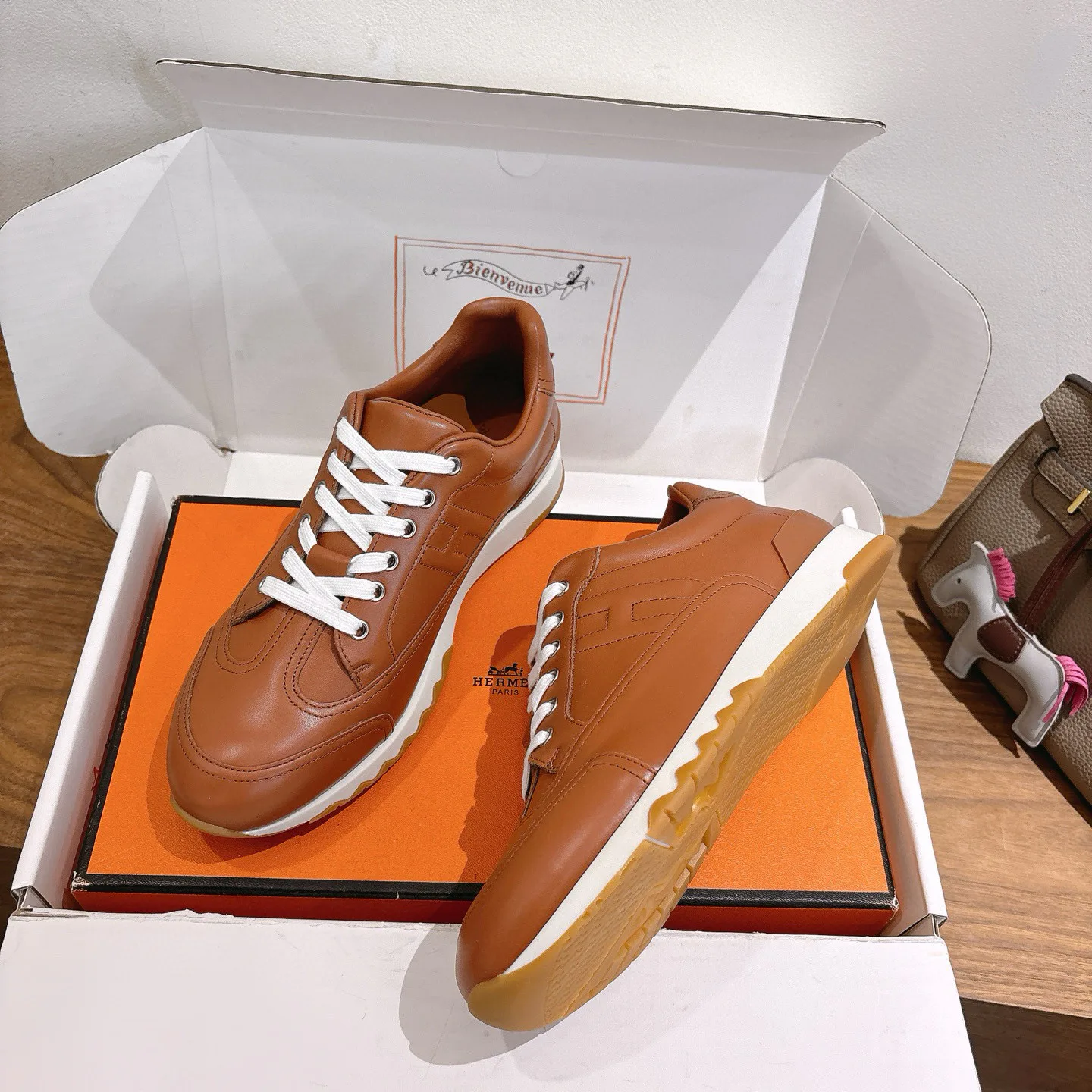 Кроссовки Женские Hermes 1886268