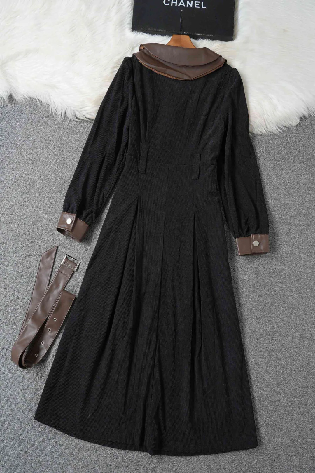 Платья Женские Chanel 8318