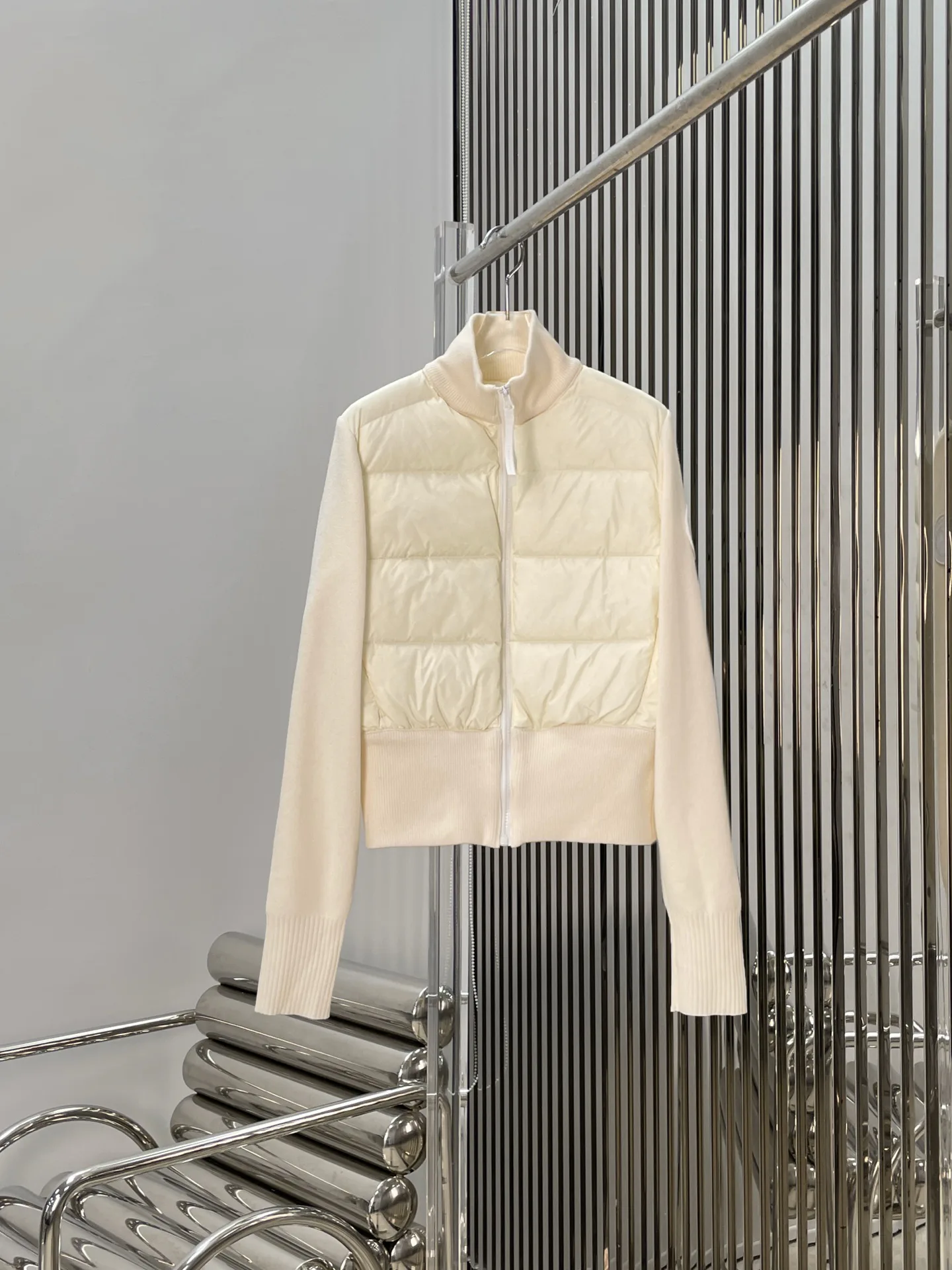 Куртки И Пуховики Женские Canada Goose 1212560